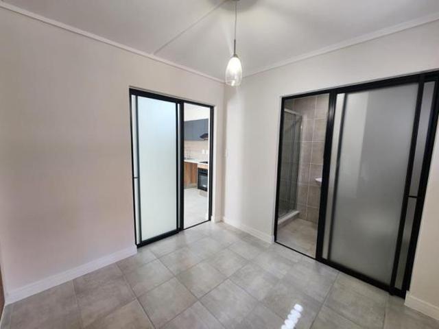 1 Bedroom Apartment in Gordons Bay Central