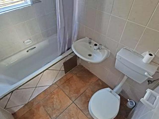 1 Bedroom Apartment in Gordons Bay Central