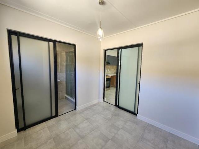 1 Bedroom Apartment in Gordons Bay Central