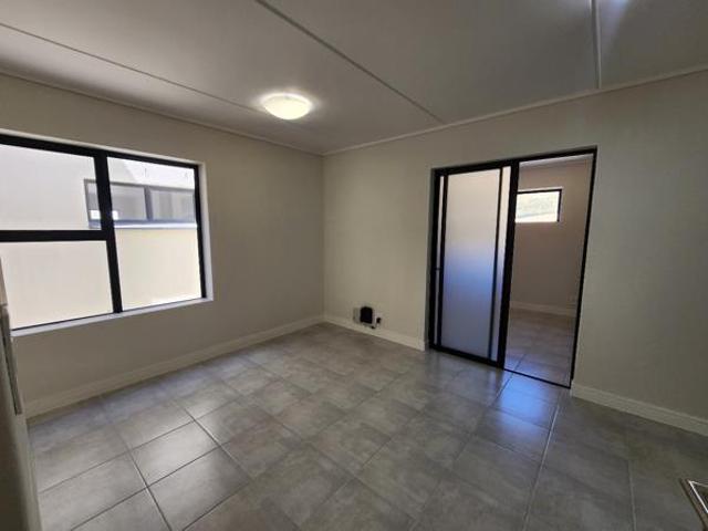1 Bedroom Apartment in Gordons Bay Central