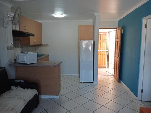 1 Bedroom Apartment in Gordons Bay Central