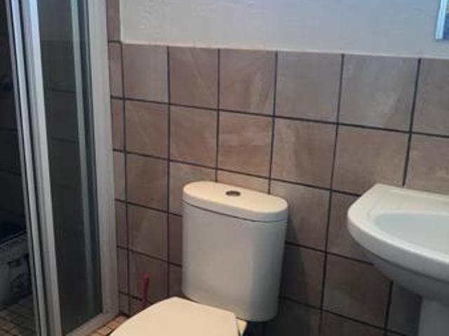 1 Bedroom Apartment in Graaff Reinet