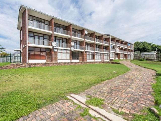 1 Bedroom Apartment in Grahamstown Makhanda Central