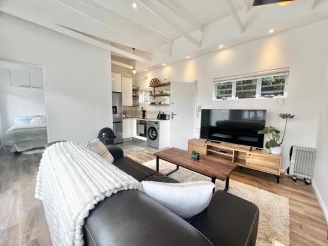 1 Bedroom Apartment in Green Point