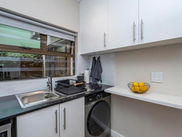 1 Bedroom Apartment in Green Point