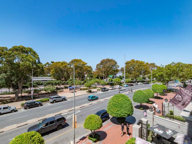 1 Bedroom Apartment in Green Point