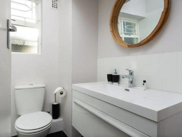 1 Bedroom Apartment in Green Point