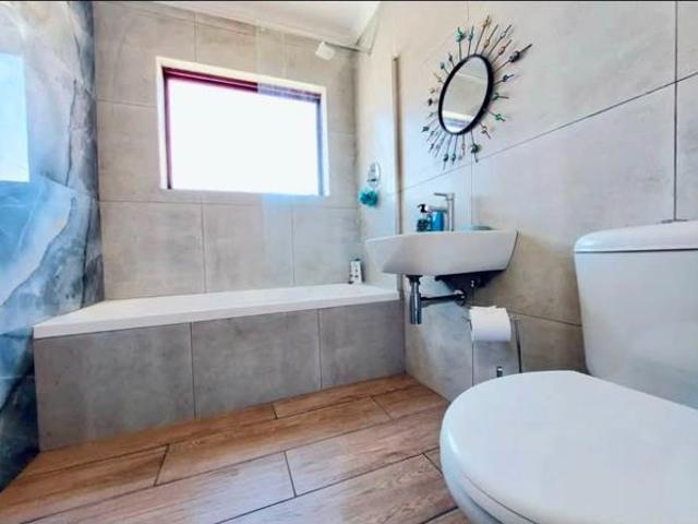 1 Bedroom Apartment in Greenways Golf Estate