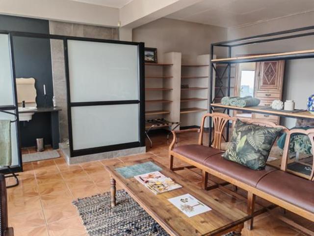 1 Bedroom Apartment in Groenkloof