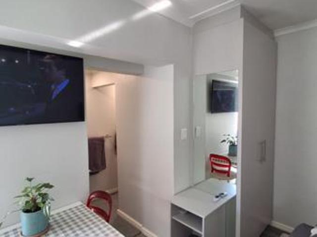 1 Bedroom Apartment in Grotto Bay