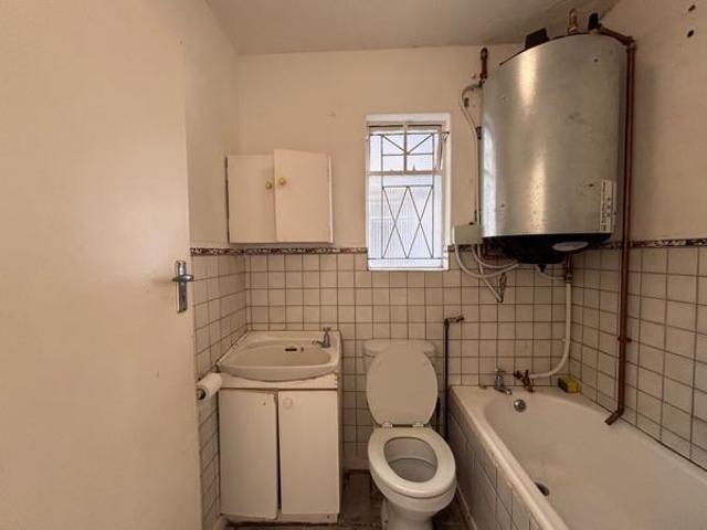 1 Bedroom Apartment in Humewood