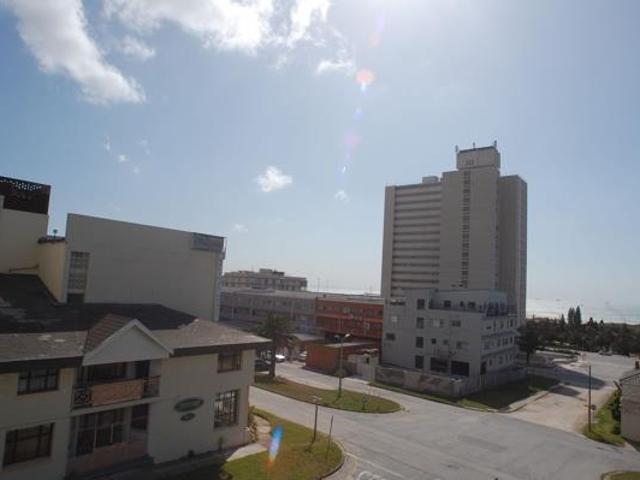 1 Bedroom Apartment in Humewood