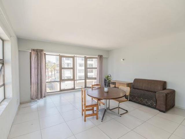 1 Bedroom Apartment in Humewood