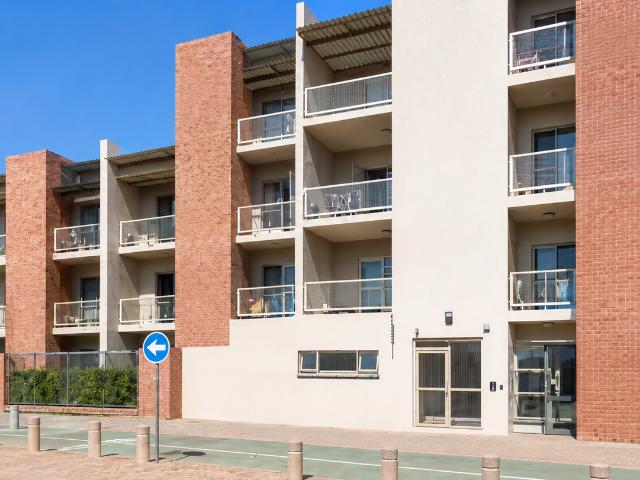 1 Bedroom Apartment in Hatfield