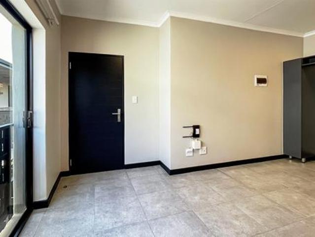 1 Bedroom Apartment in Helderfontein Estate