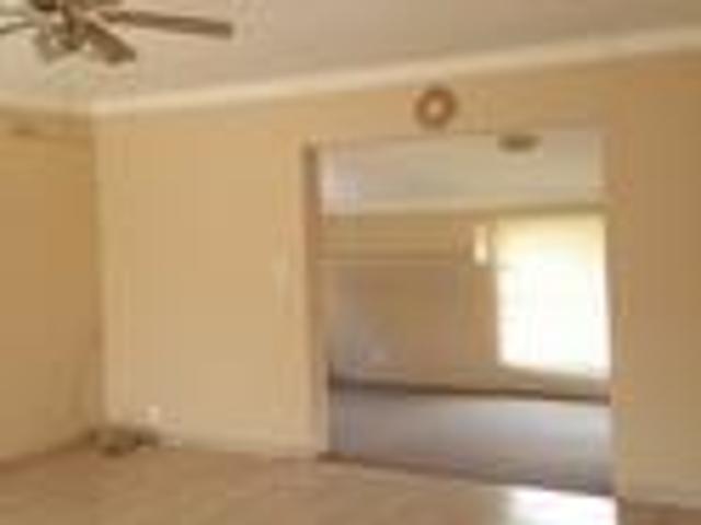 1 Bedroom Apartment in Helderkruin
