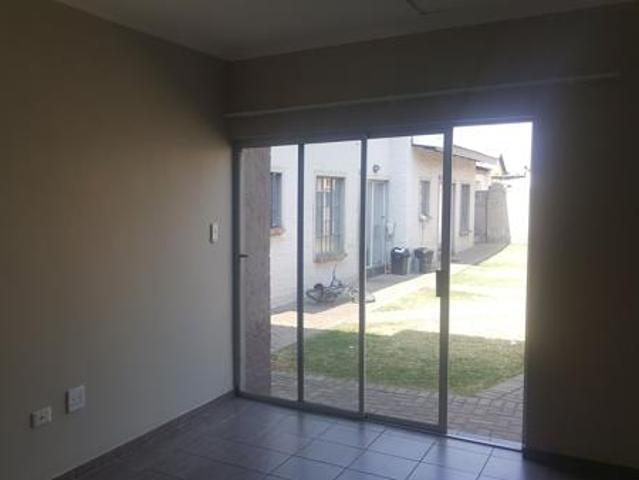 1 Bedroom Apartment in Highveld Park