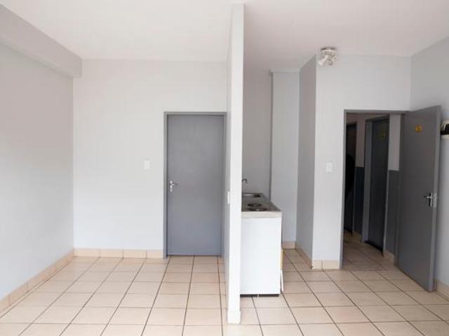 1 Bedroom Apartment in Hillbrow