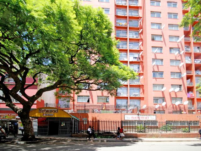 1 Bedroom Apartment in Hillbrow
