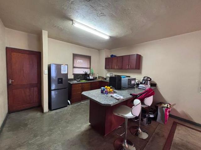 1 Bedroom Apartment in Hoedspruit