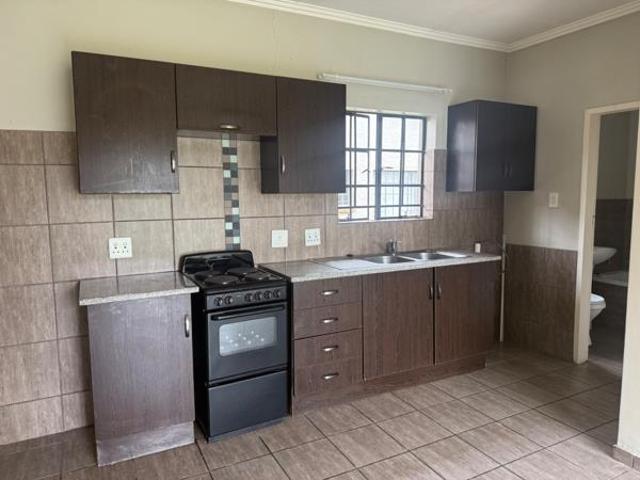 1 Bedroom Apartment in Hoeveld Park