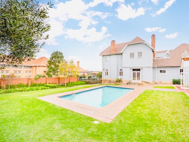 1 Bedroom Apartment in Houghton Estate