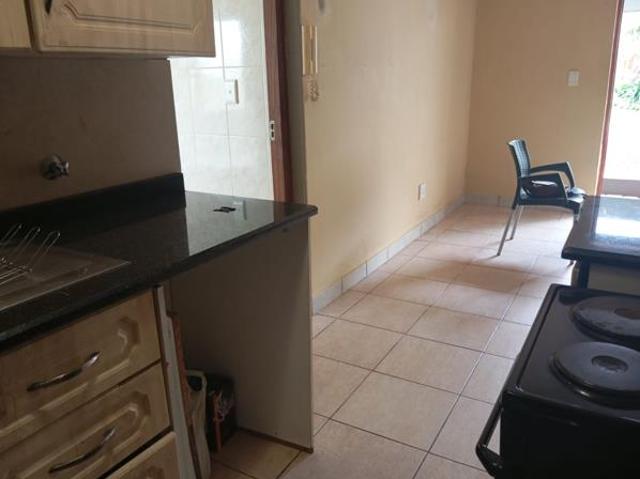 1 Bedroom Apartment in Houghton Estate