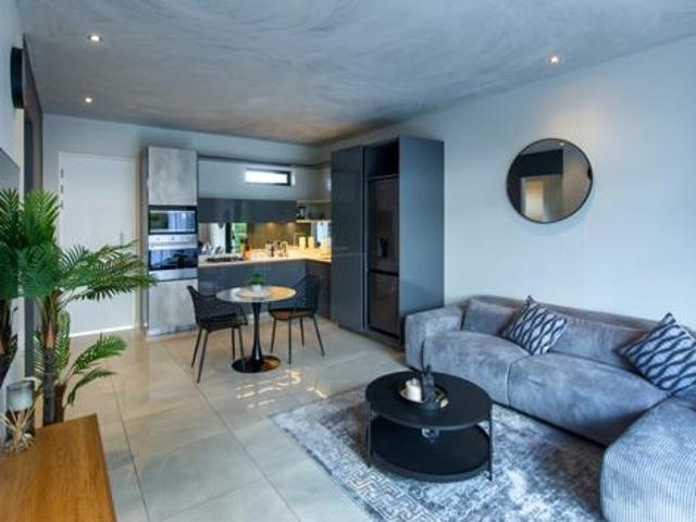 1 Bedroom Apartment in Houghton Estate