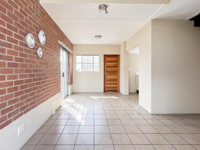 1 Bedroom Apartment in Houghton Estate