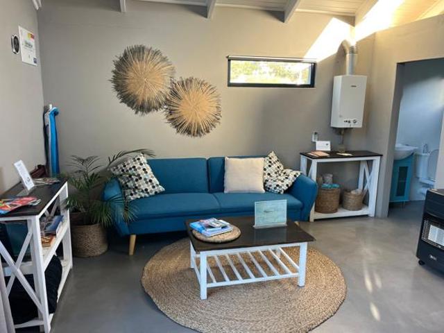 1 Bedroom Apartment in Hout Bay Central