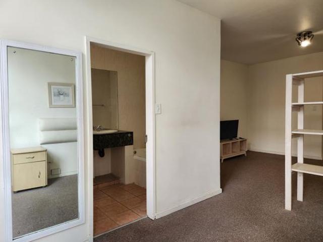 1 Bedroom Apartment in Illovo