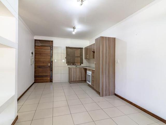 1 Bedroom Apartment in Jackal Creek Golf Estate