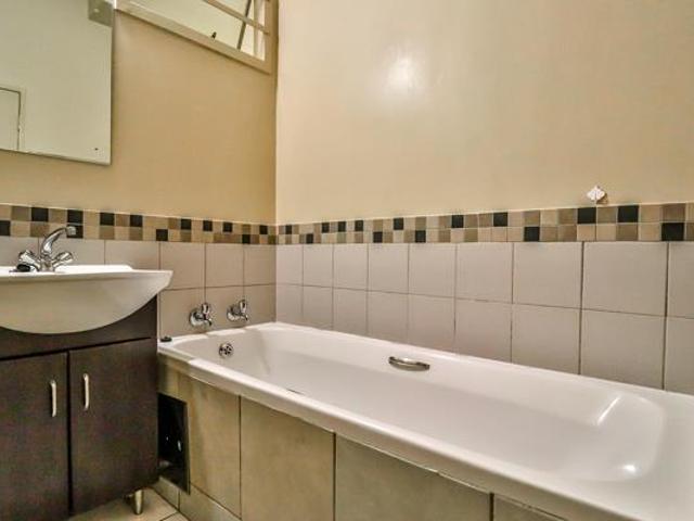 Studio Apartment in Johannesburg CBD