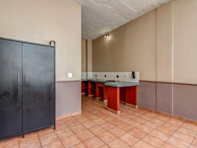 1 Bedroom Apartment in Johannesburg Central