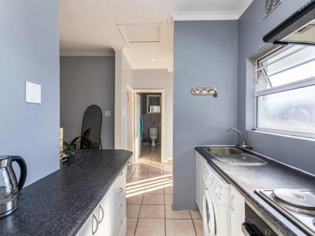 1 Bedroom Apartment in Kenilworth