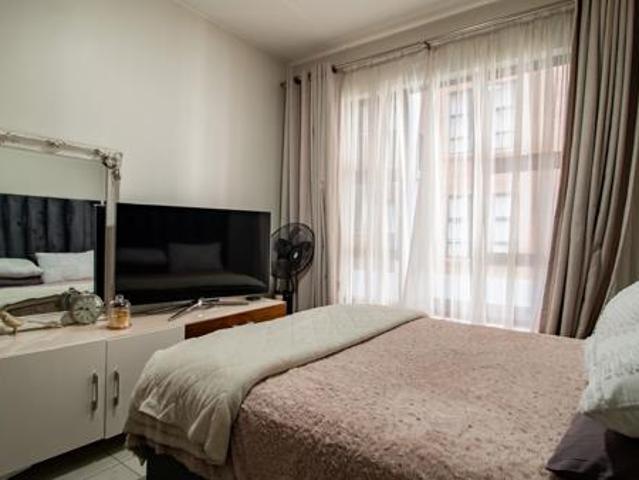 1 Bedroom Apartment in Kensington