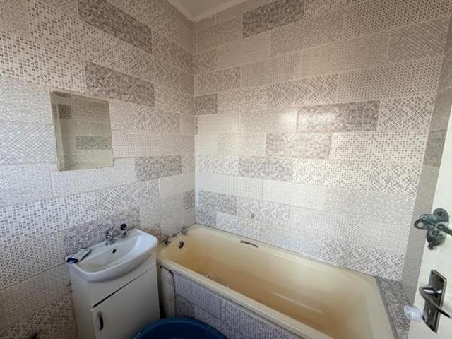 1 Bedroom Apartment in Kimberley Central