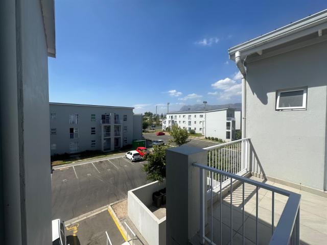 1 Bedroom Apartment in Klein Parys