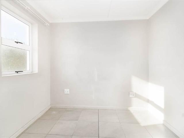 1 Bedroom Apartment in Klein Parys