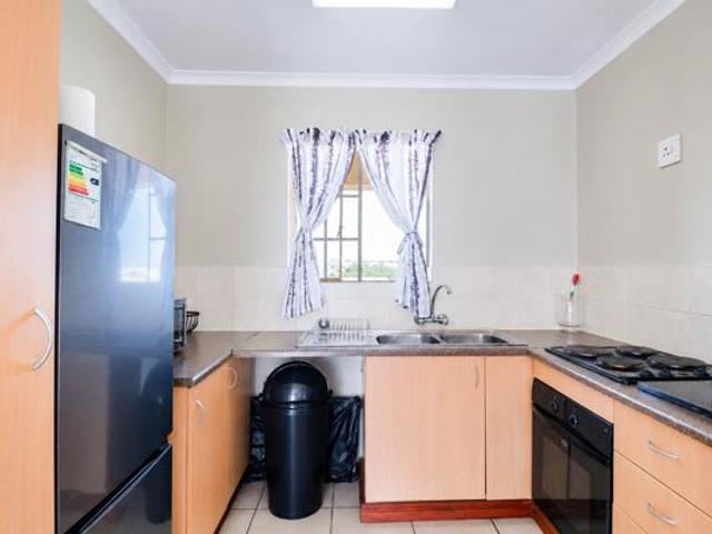 1 Bedroom Apartment in Kosmosdal