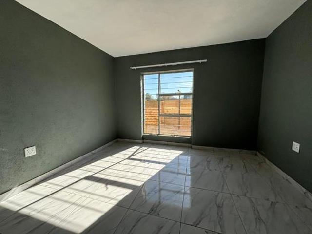 1 Bedroom Apartment in Lydenburg Mashishing