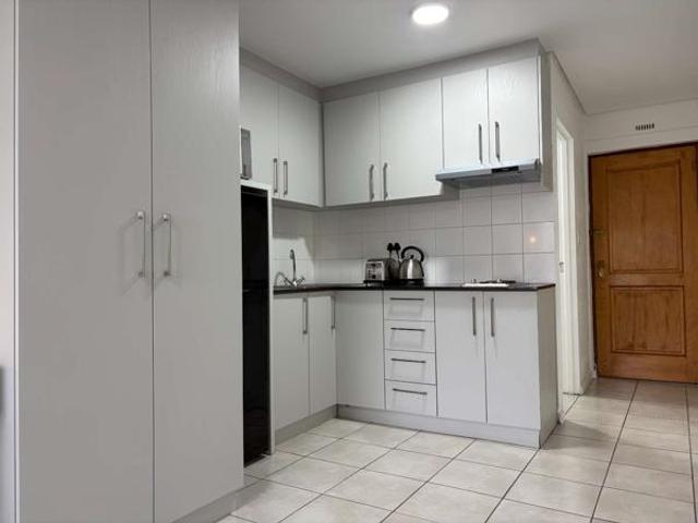 1 Bedroom Apartment in La Colline