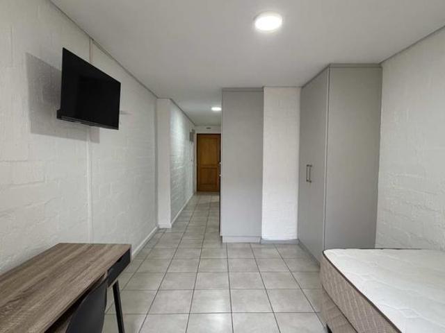 1 Bedroom Apartment in La Colline