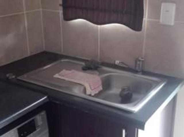 1 Bedroom Apartment in Langenhoven Park