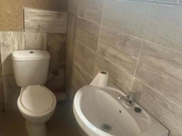 1 Bedroom Apartment in Lenasia South
