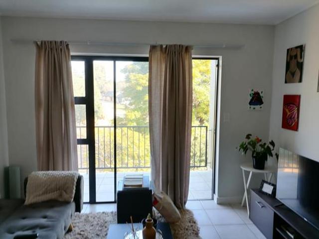 1 Bedroom Apartment in Linbro Park