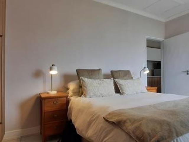 1 Bedroom Apartment in Paardevlei