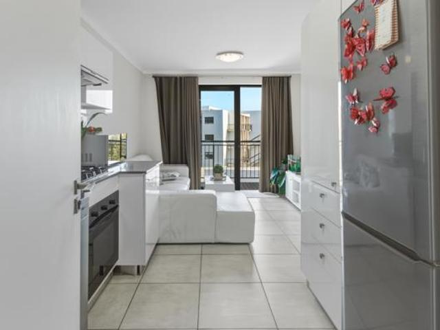 1 Bedroom Apartment in Paardevlei