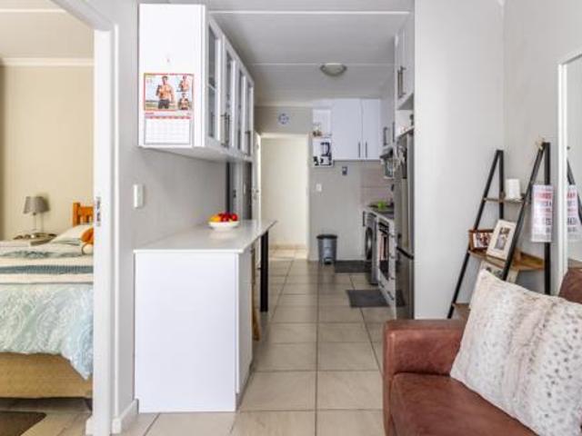 1 Bedroom Apartment in Paarl Central