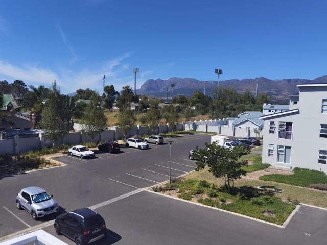 1 Bedroom apartment in Paarl South For Sale
